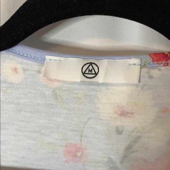 Flora dress ruffle v neck size 4 by Missguided - Picture 3 of 5